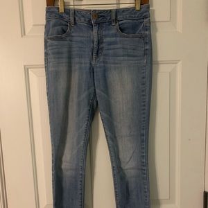 size 4 American Eagle jeans